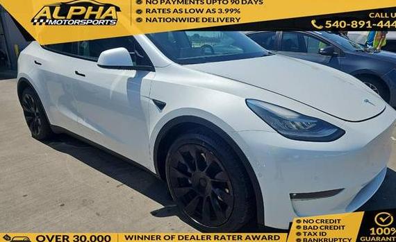TESLA MODEL Y 2021 5YJYGDEE9MF231514 image